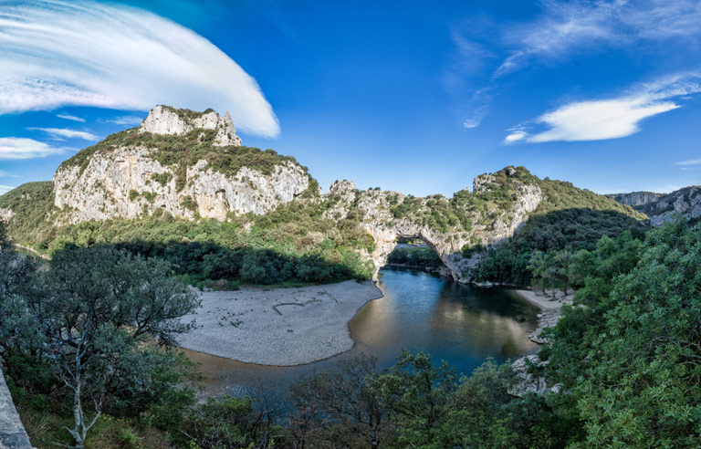 tourisme vallon pont arc