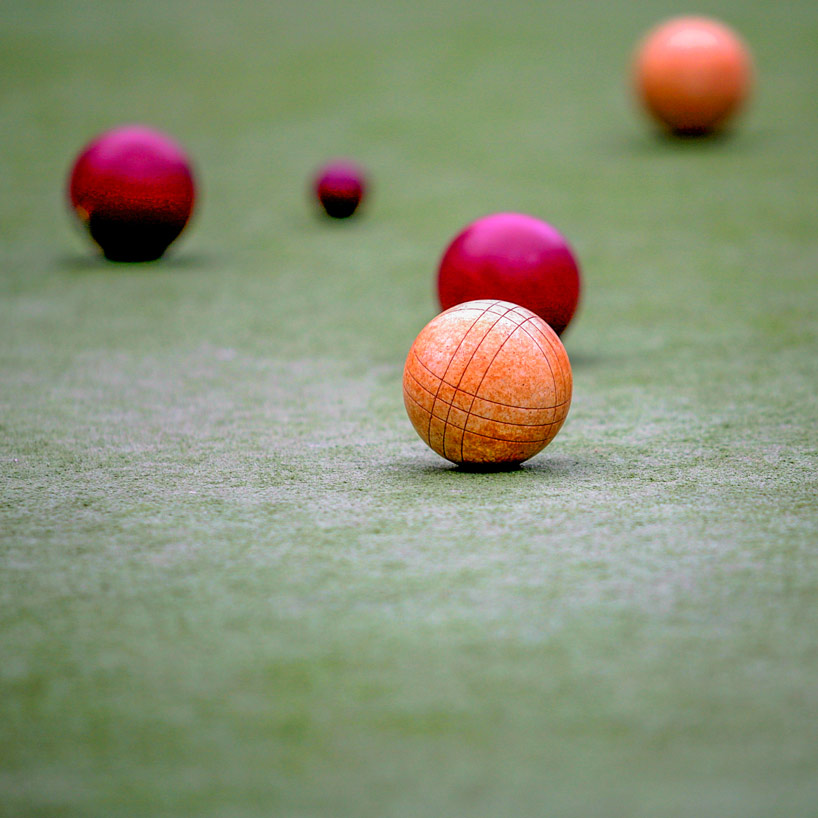balles lawn bowl