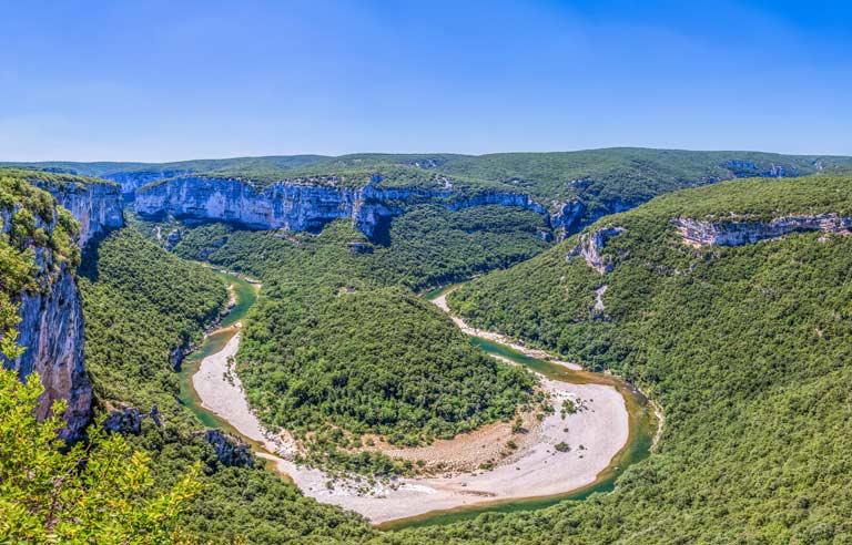 carvaning bord riviere ardeche