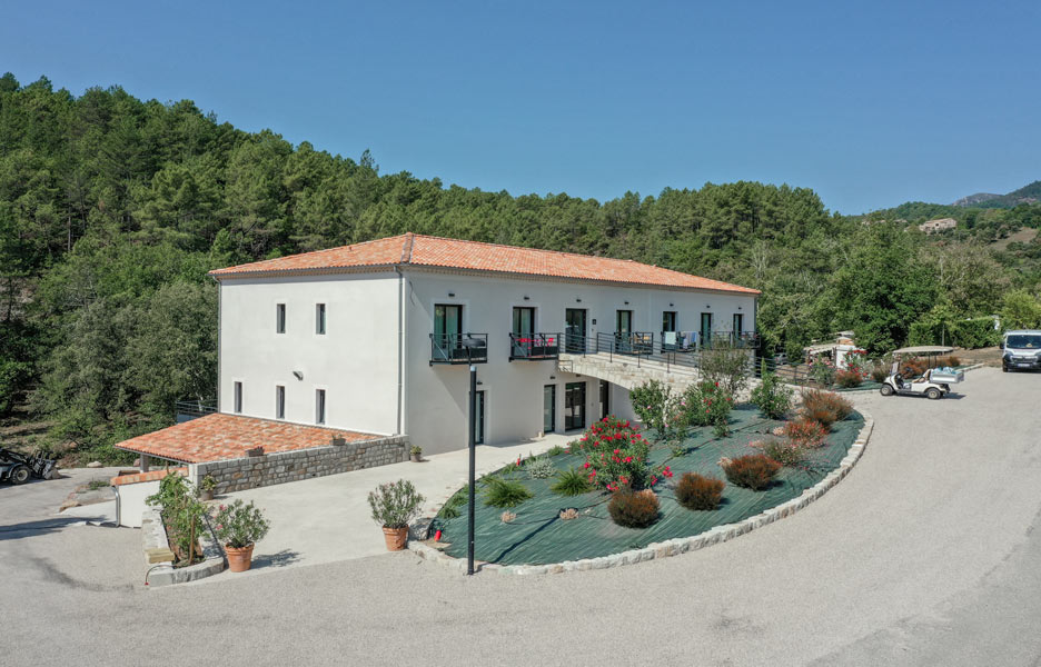 hotel jacuzzi ardeche