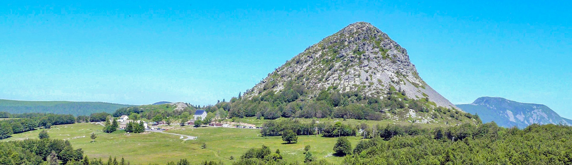 tourisme mont gerbier des joncs