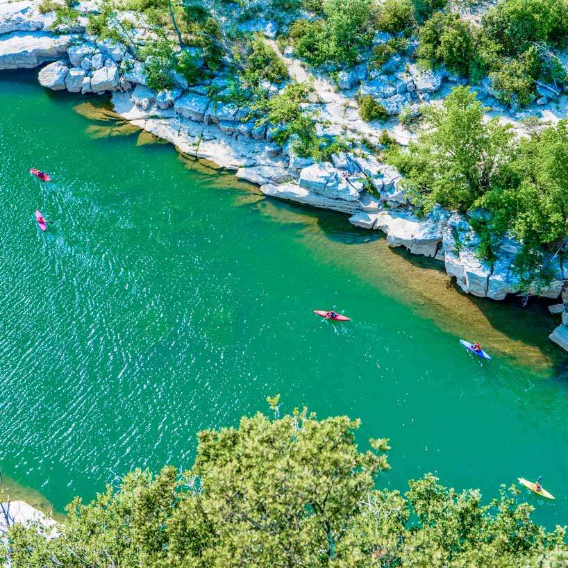 gite bord riviere ardeche