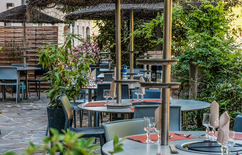 restaurant terrasse ardeche