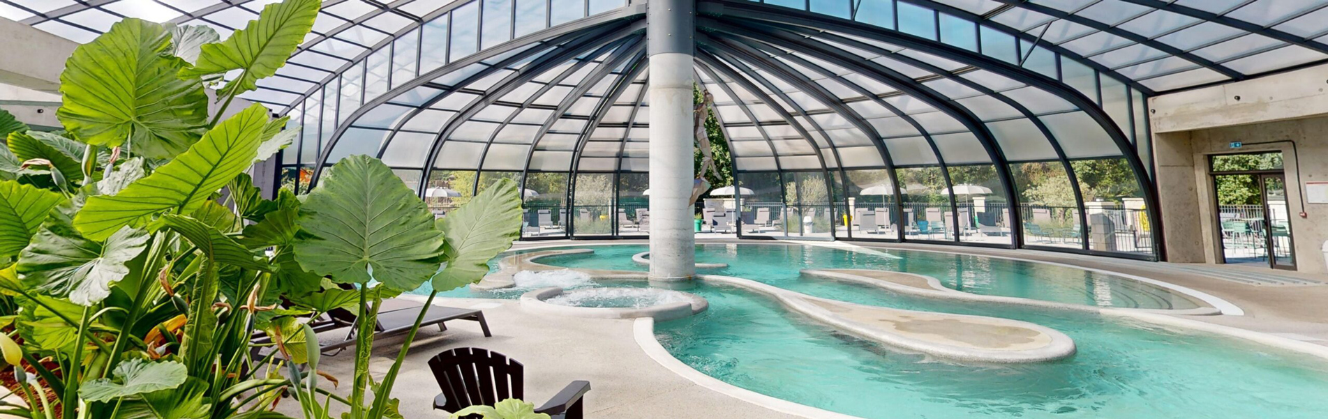 Piscine-couverte-Domaine-des-Ranchisses-banner
